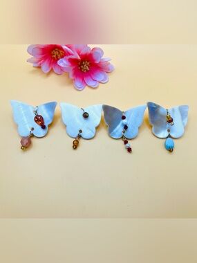 Lot of 4 Mother-of-Pearl Butterfly brooch multi color beads
